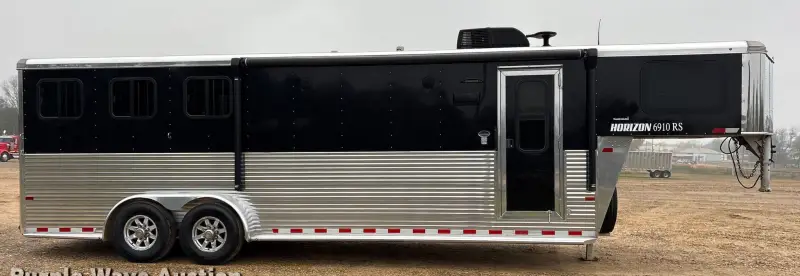 2020 Sundowner Horizon 6910 RS photo 4