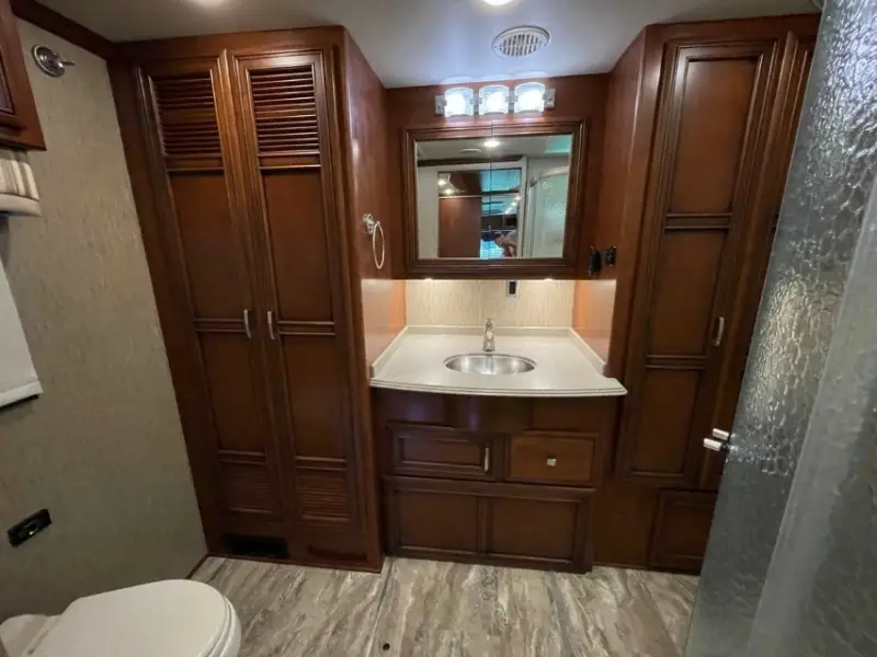 2016 Newmar Ventana LE 3709 photo 17