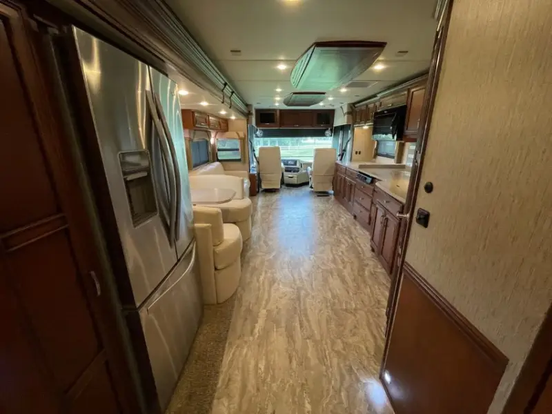 2016 Newmar Ventana LE 3709 photo 12