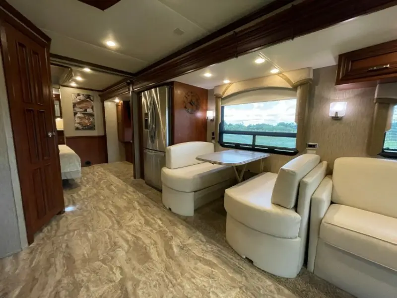 2016 Newmar Ventana LE 3709 photo 29