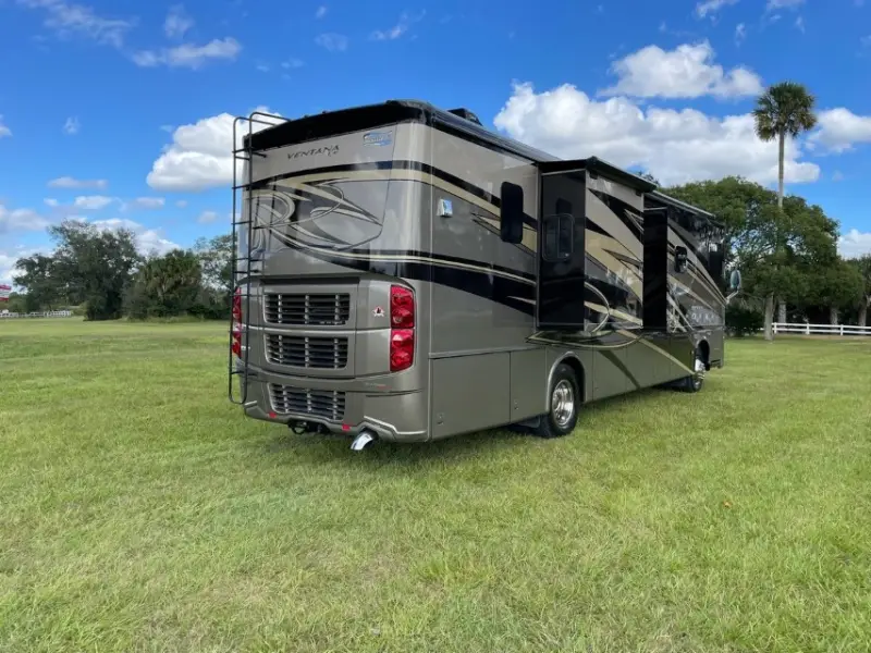 2016 Newmar Ventana LE 3709 photo 40