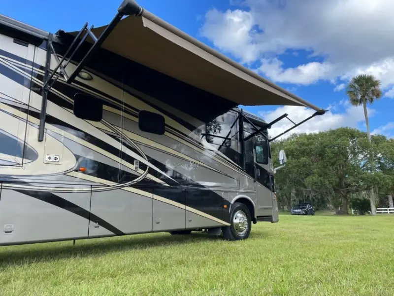 2016 Newmar Ventana LE 3709 photo 46