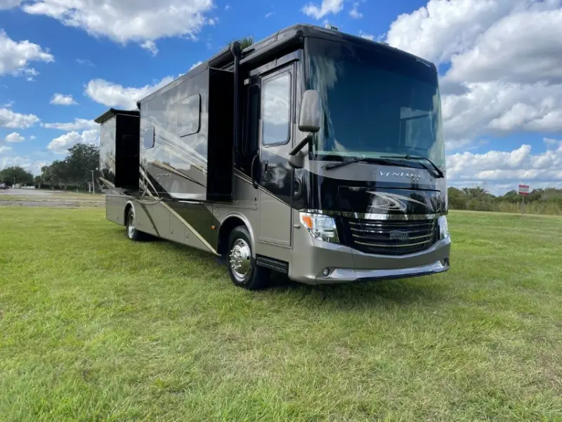 2016 Newmar Ventana LE 3709 photo 42