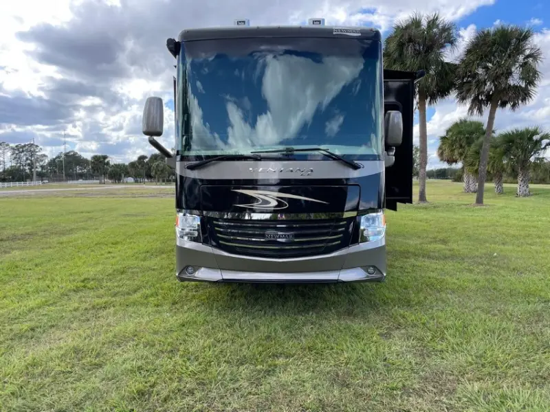 2016 Newmar Ventana LE 3709 photo 35