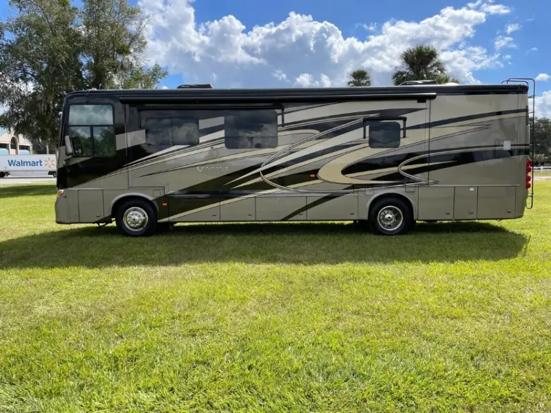 2016 Newmar Ventana LE 3709 photo 52