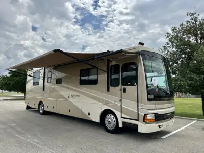 2006 Fleetwood Discovery 39S