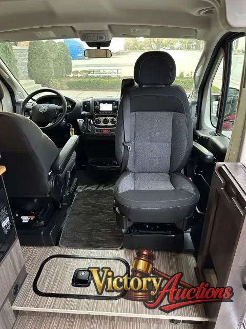 2018 Winnebago Travato 59K photo 35