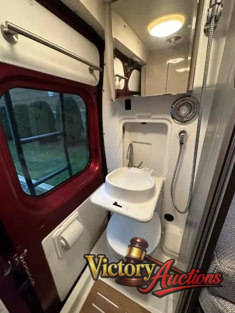 2018 Winnebago Travato 59K photo 28