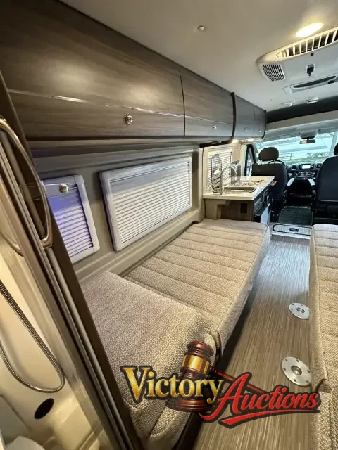 2018 Winnebago Travato 59K photo 31