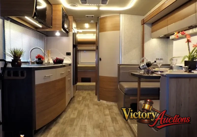 2017 Winnebago Navion 24G photo 12