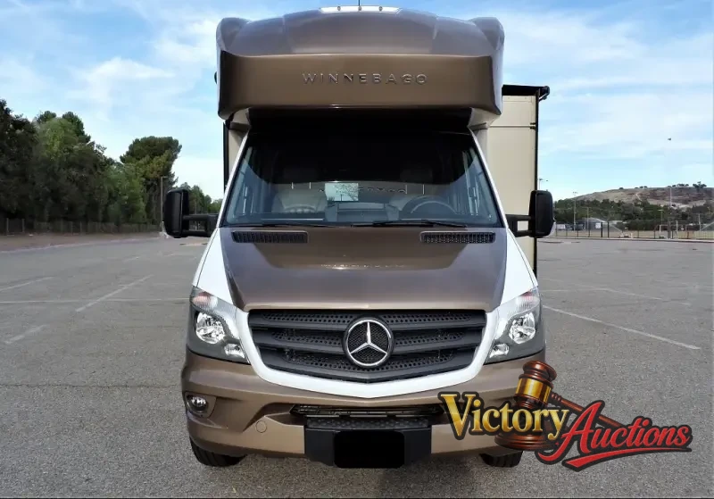 2017 Winnebago Navion 24G photo 2