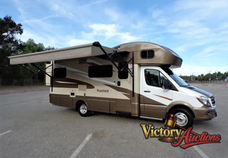 2017 Winnebago Navion 24G photo 26