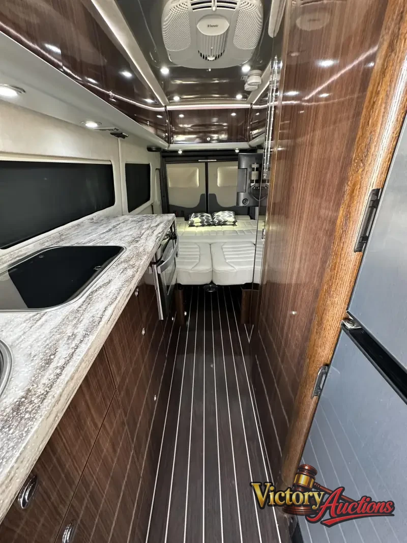 2016 Airstream Interstate EXT Grand Tour Series photo 21