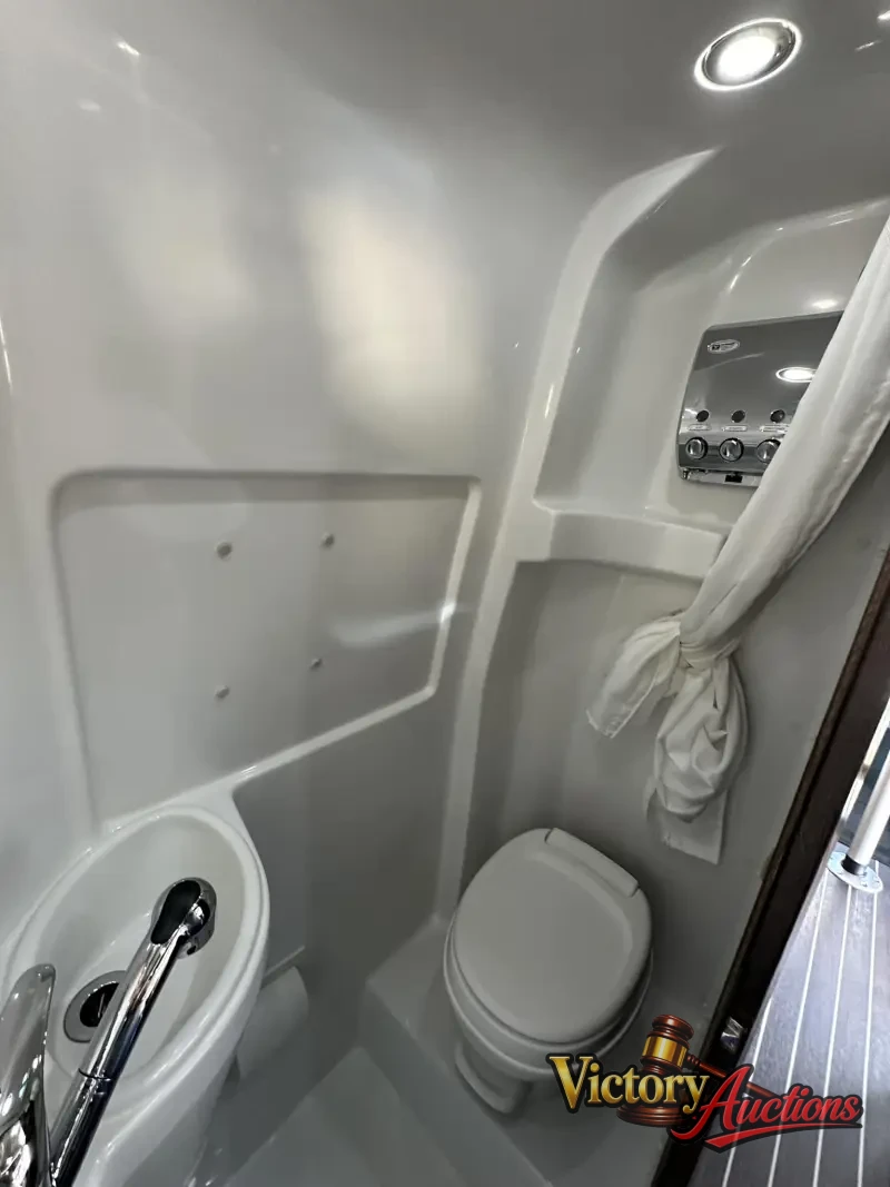 2016 Airstream Interstate EXT Grand Tour Series photo 22