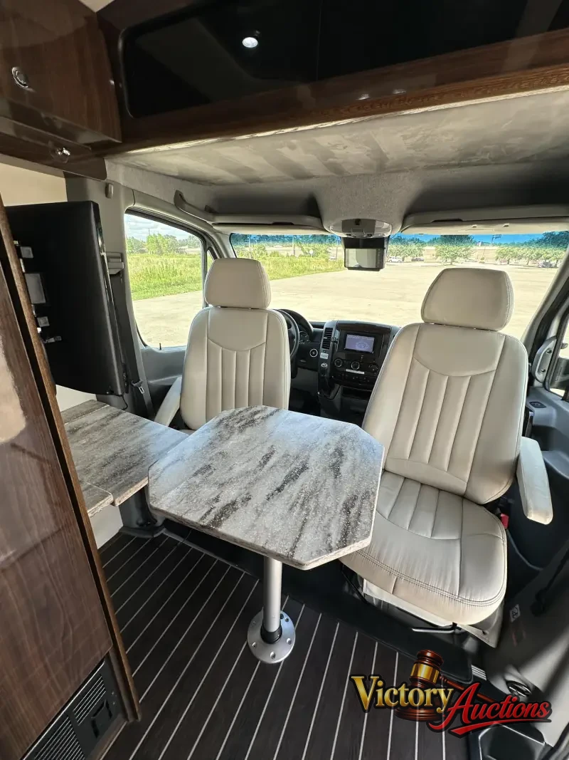 2016 Airstream Interstate EXT Grand Tour Series photo 16
