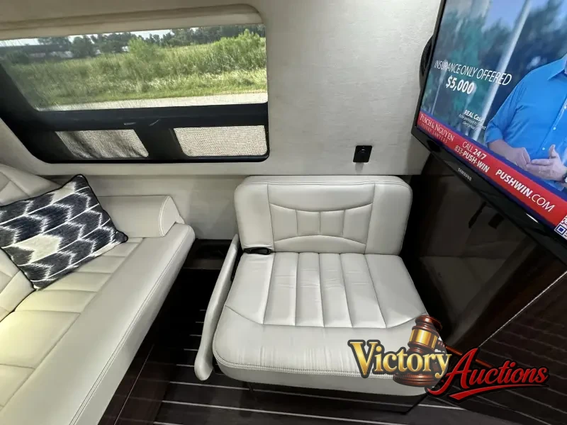 2016 Airstream Interstate EXT Grand Tour Series photo 37