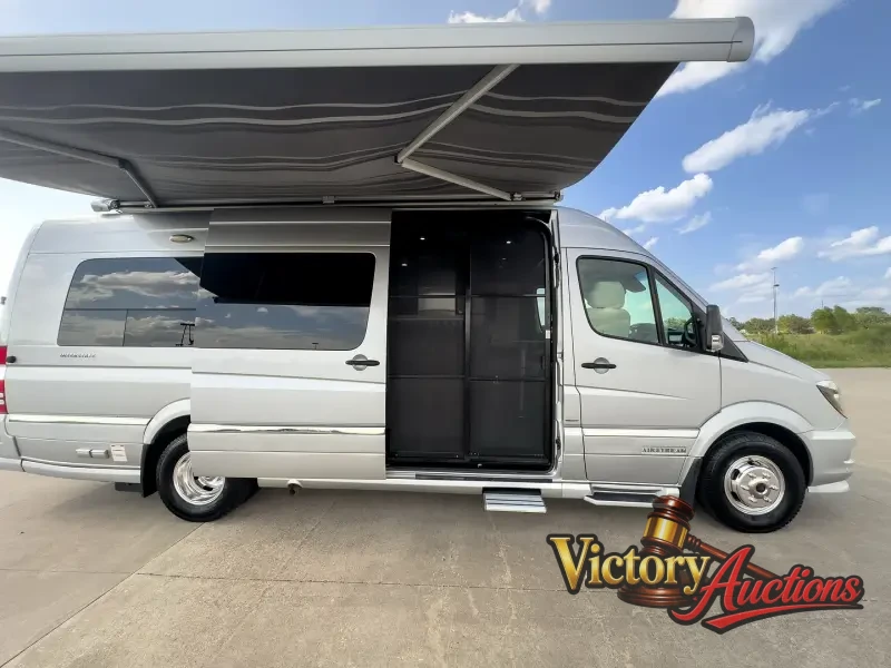 2016 Airstream Interstate EXT Grand Tour Series photo 44