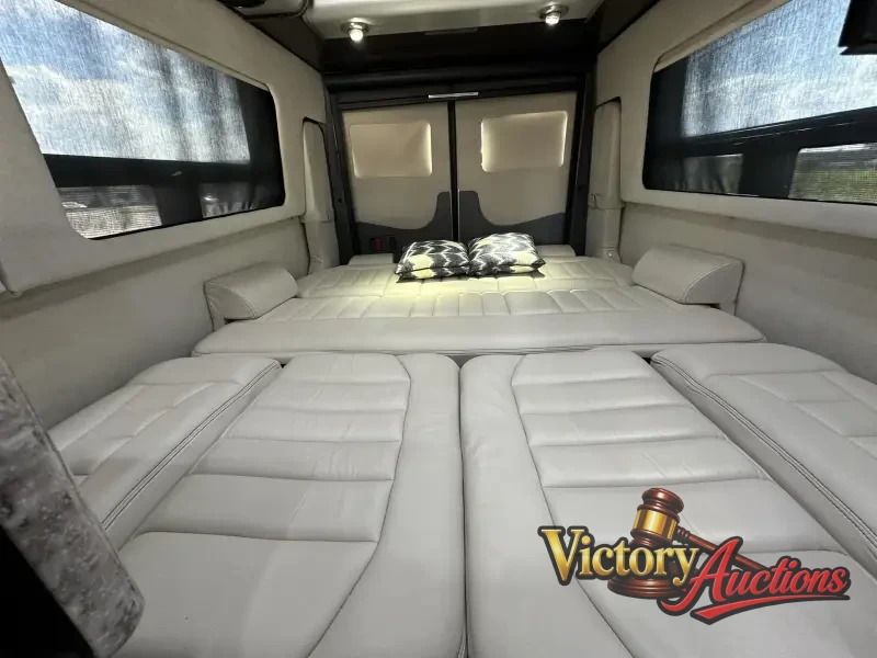 2016 Airstream Interstate EXT Grand Tour Series photo 3