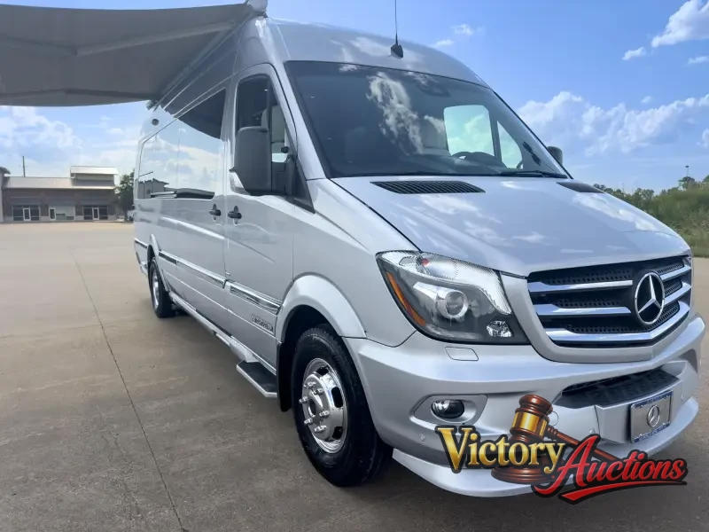 2016 Airstream Interstate EXT Grand Tour Series photo 13