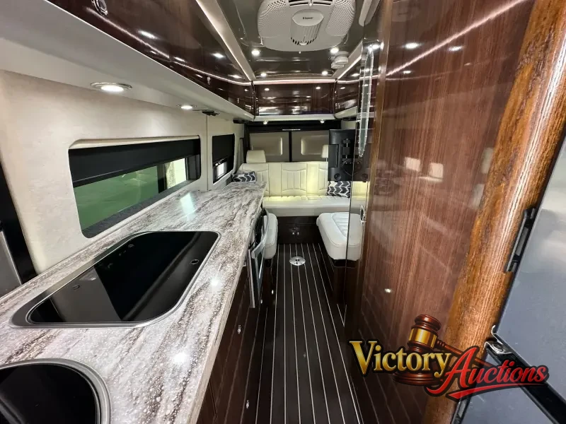 2016 Airstream Interstate EXT Grand Tour Series photo 51