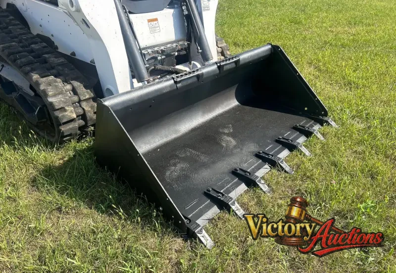 2016 Bobcat T630 photo 10