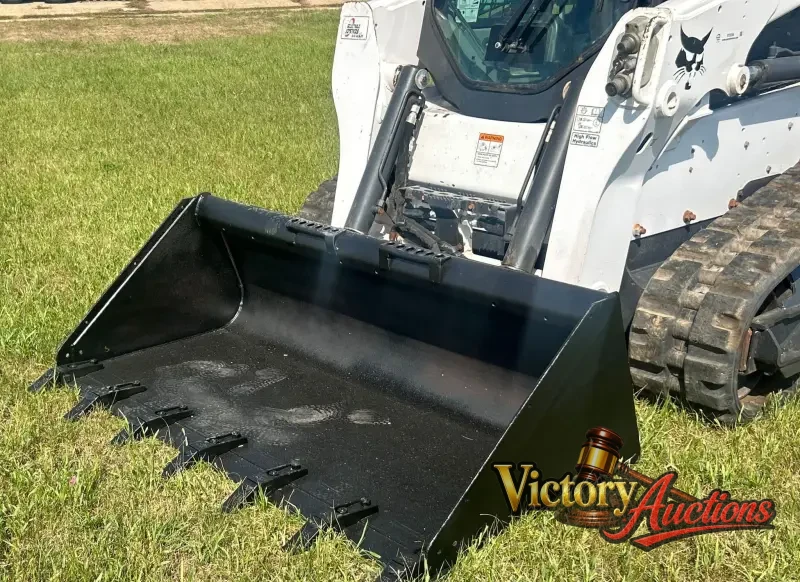 2016 Bobcat T630 photo 13