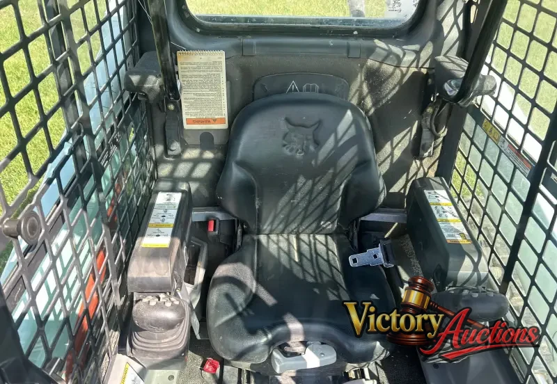 2016 Bobcat T630 photo 24