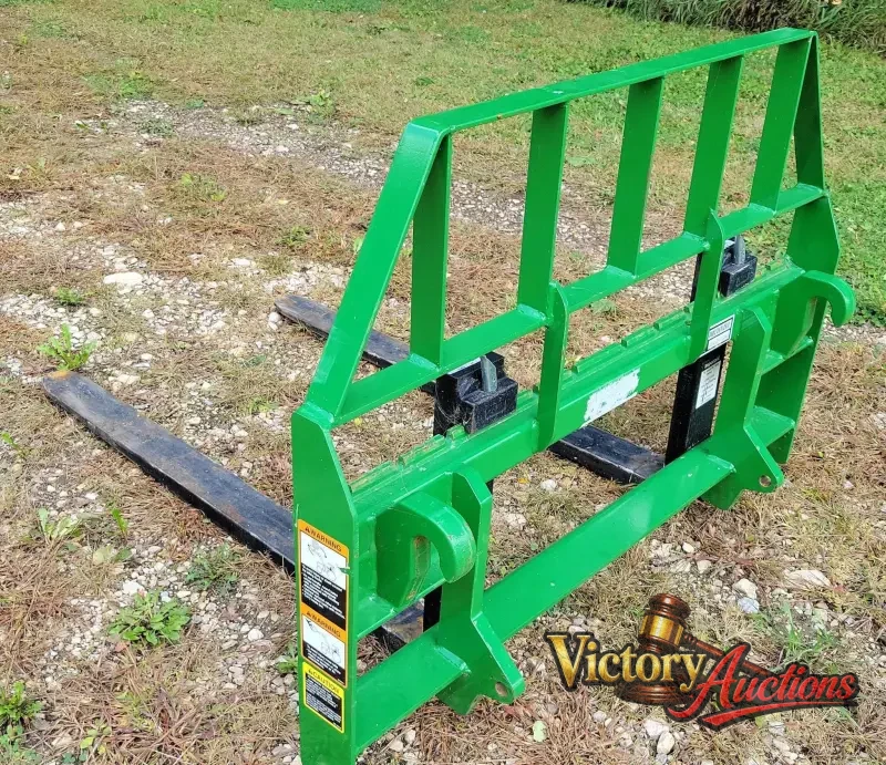 2015 John Deere 5075E photo 98
