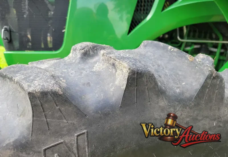 2015 John Deere 5075E photo 84