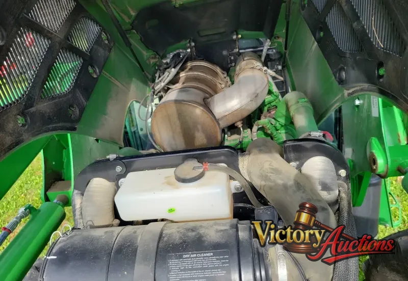 2015 John Deere 5075E photo 76