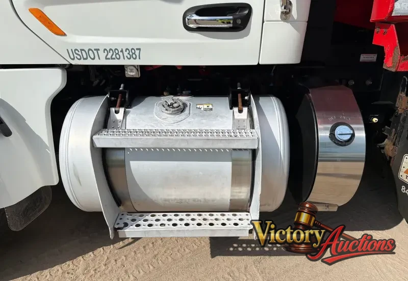 2021 Peterbilt 567 Quad-Axle Dump Truck photo 33