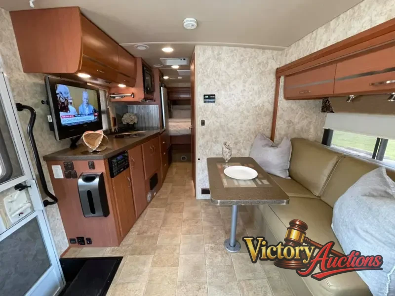 2014 Winnebago View 24g photo 14