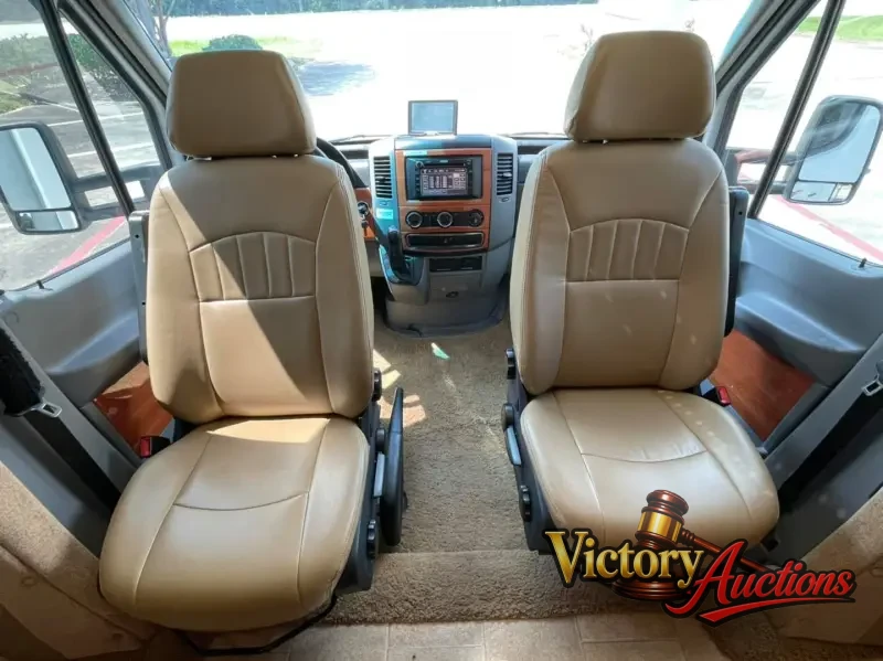 2014 Winnebago View 24g photo 4