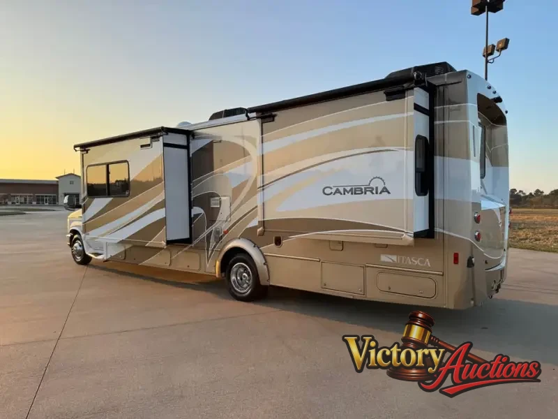 2013 Itasca Cambria 30 photo 12