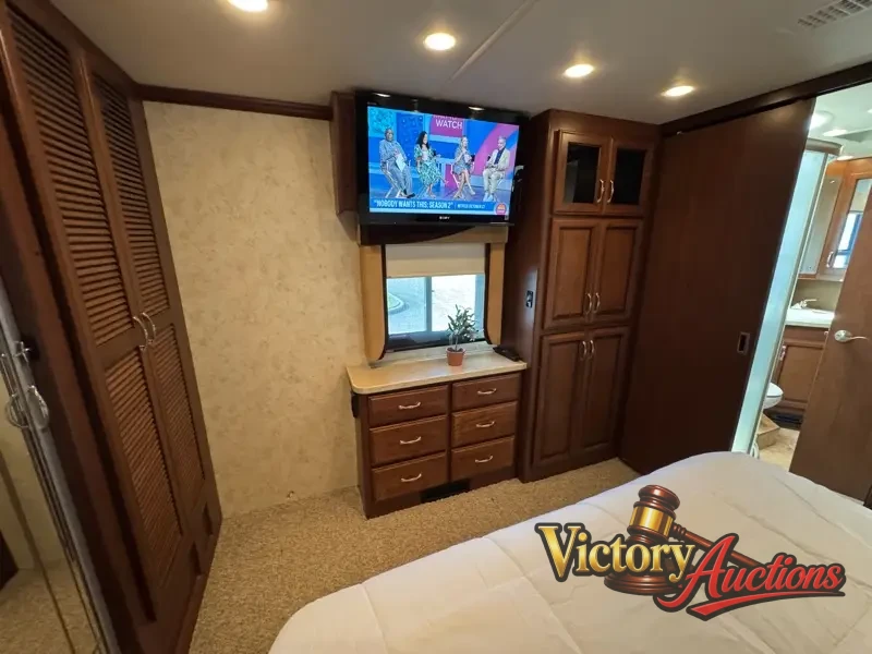 2012 Fleetwood Expedition 38B Bunkhouse photo 14