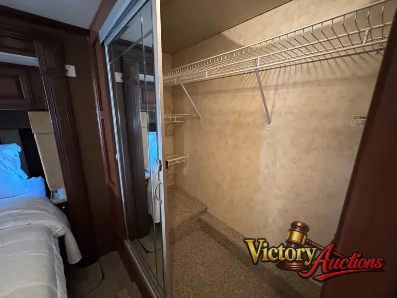 2012 Fleetwood Expedition 38B Bunkhouse photo 18
