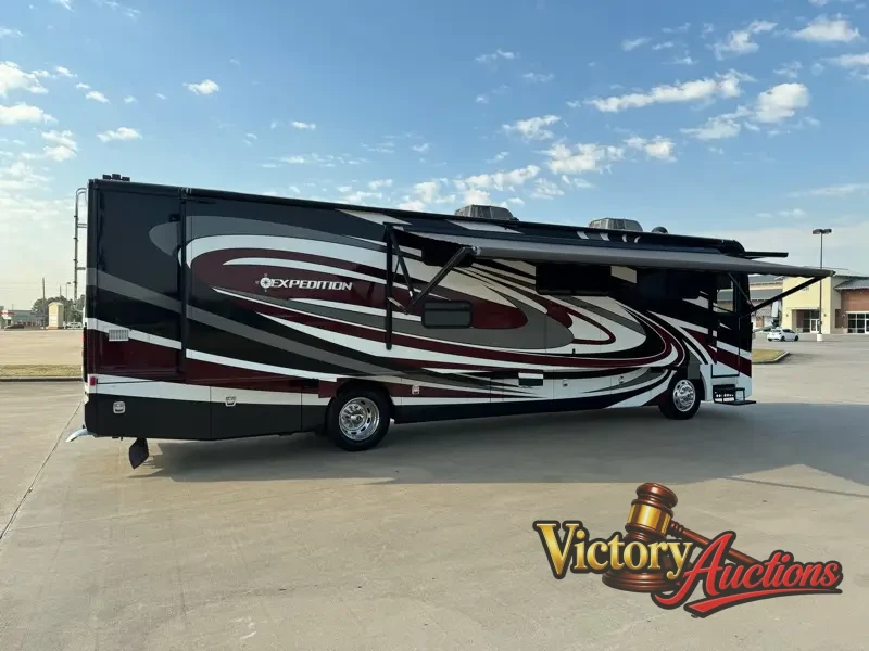 2012 Fleetwood Expedition 38B Bunkhouse photo 47