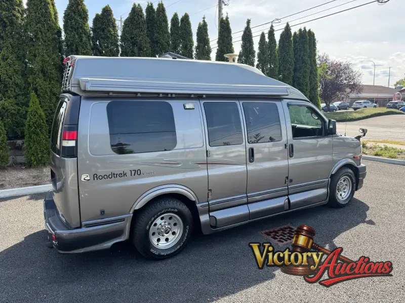 2010 Roadtrek 170 Versatile photo 26