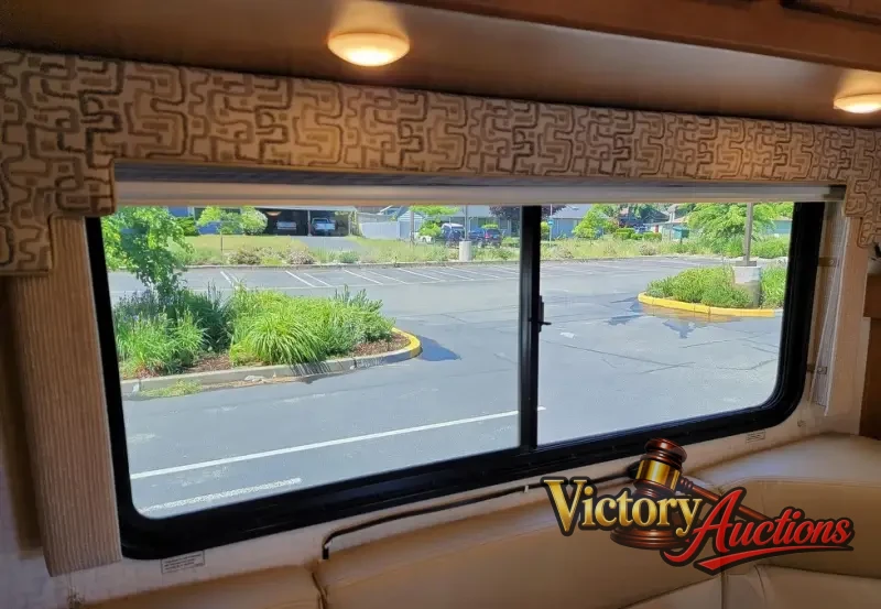 2017 Winnebago Minnie Winnie 22R photo 12
