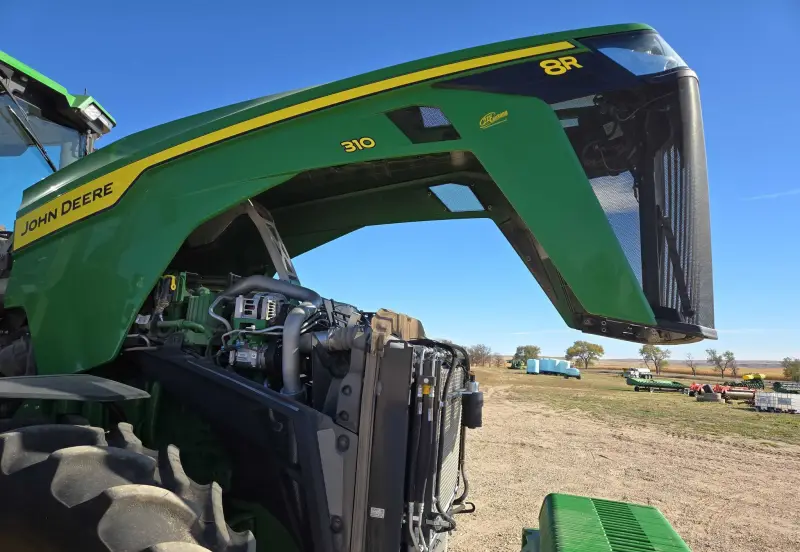 2020 John Deere 8R 310 photo 61