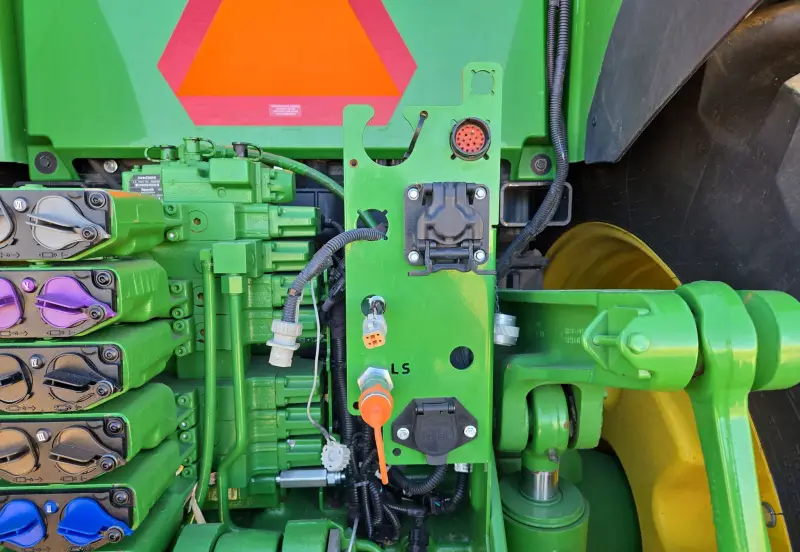2020 John Deere 8R 310 photo 25