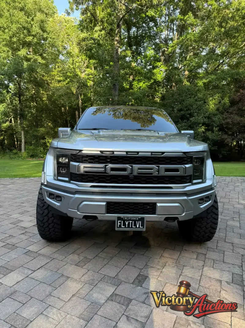 2021 Ford F150 SuperCrew Cab Raptor photo 3