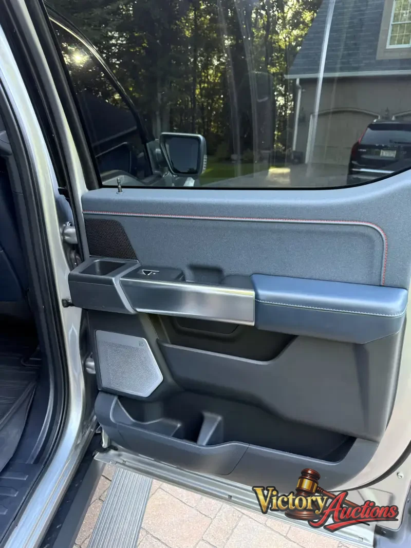 2021 Ford F150 SuperCrew Cab Raptor photo 12