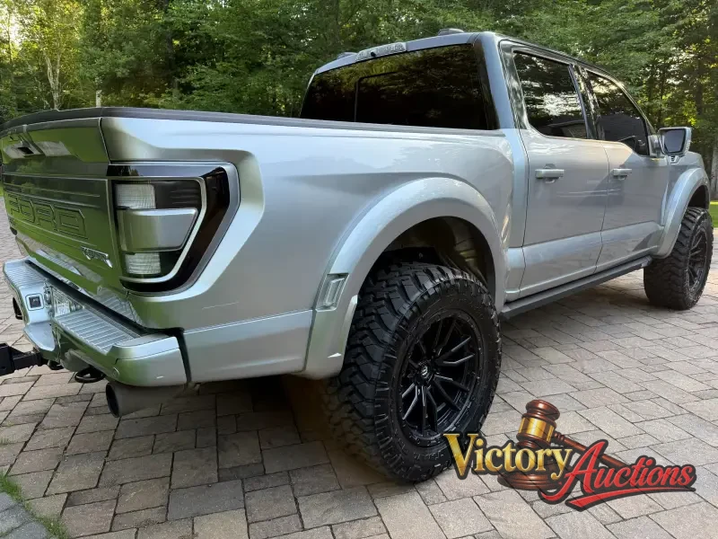 2021 Ford F150 SuperCrew Cab Raptor photo 16