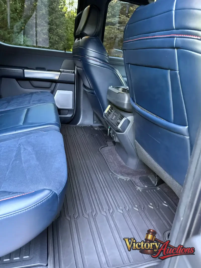 2021 Ford F150 SuperCrew Cab Raptor photo 2
