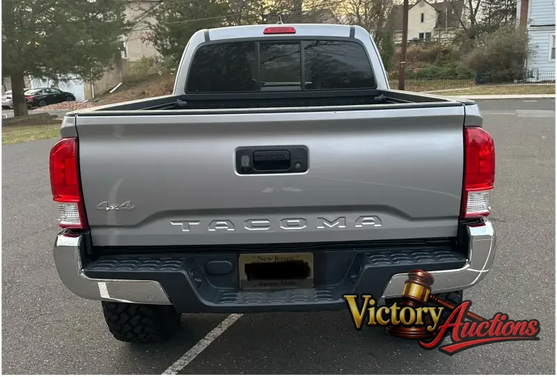 2016 Toyota Tacoma Access Cab SR5 photo 4