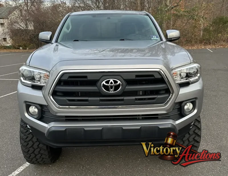 2016 Toyota Tacoma Access Cab SR5 photo 15