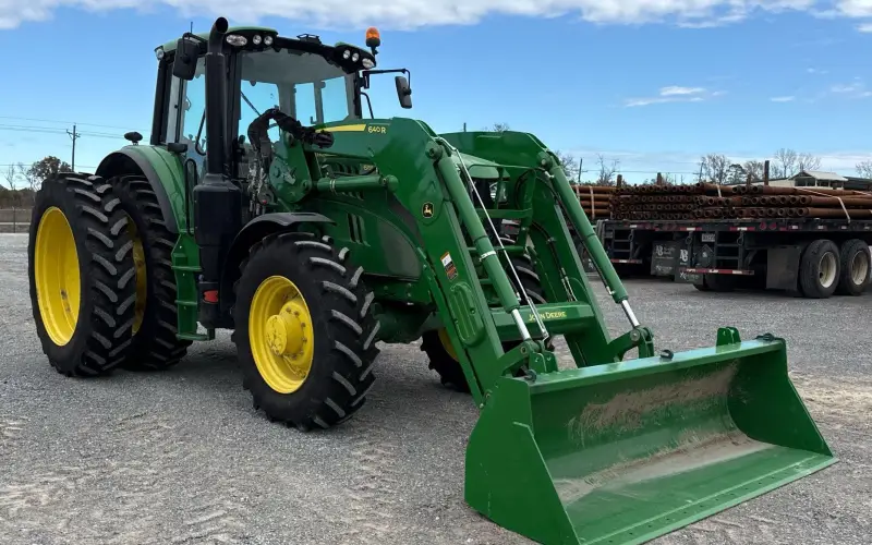 2022 John Deere 6155M photo 3