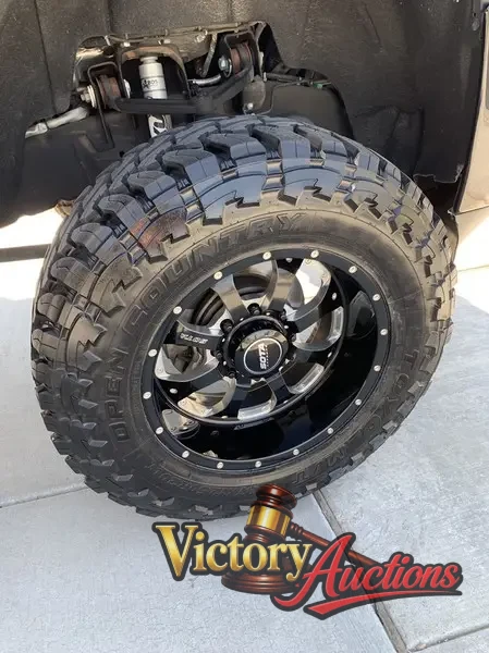 2019 Chevrolet Silverado 3500 HD Crew Cab High Country photo 18