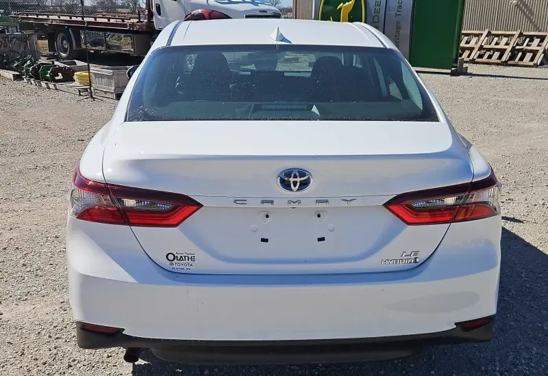2022 Toyota Camry photo 6
